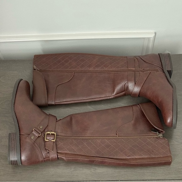 GBG by Guess Brown Haydin Knee High Boots Size 7.5M - Picture 13 of 13